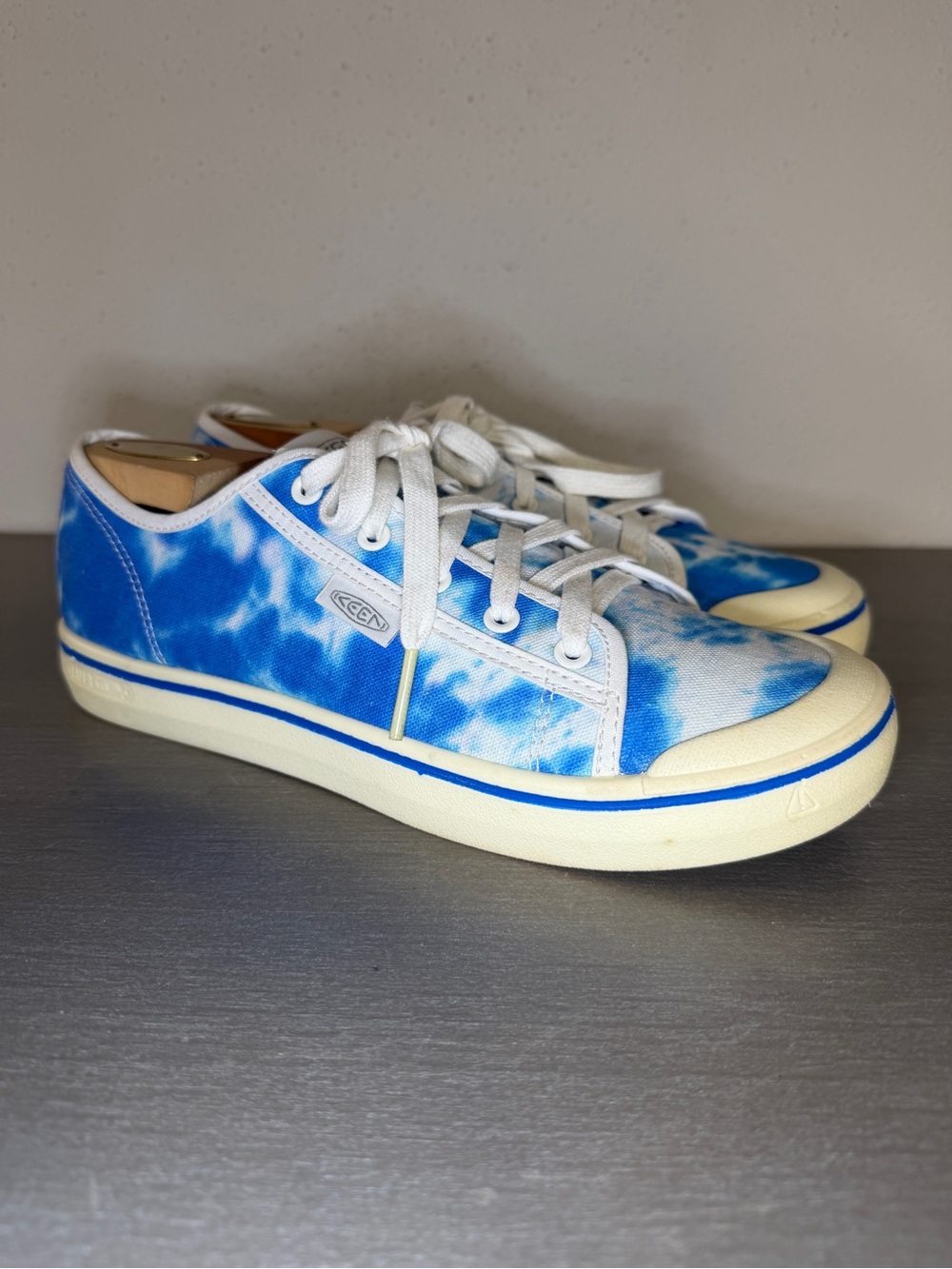 Keen Elsa Lite Womens Size 10.5 Blue Clouds Canvas Casual Lace Up Sneakers Shoes